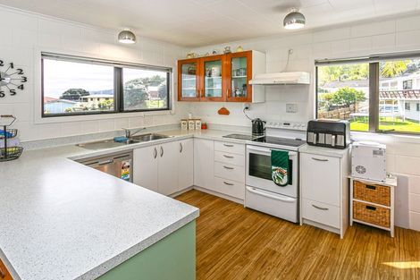 Photo of property in 6 Springfield Avenue, Ngarimu Bay, Thames, 3575
