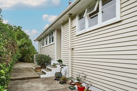 Photo of property in 16 Chaffey Crescent, Titahi Bay, Porirua, 5022