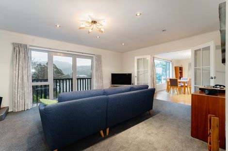 Photo of property in 8 Cove Street, Roseneath, Port Chalmers, 9023