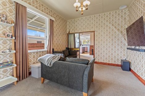 Photo of property in 24 Domain Road, Otaki, 5512