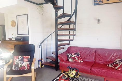 Photo of property in 1/14 Garadice Road, Rothesay Bay, Auckland, 0630