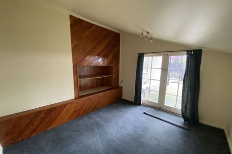 Photo of property in 38 Kuaka Crescent, Bromley, Christchurch, 8062
