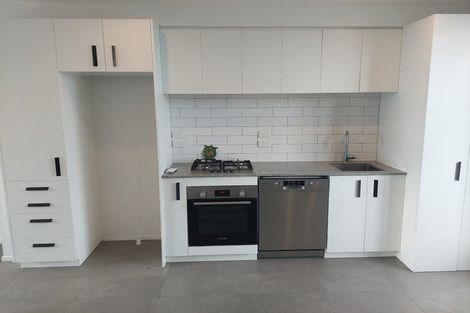 Photo of property in 1/2 Walsall Street, Avondale, Auckland, 1026