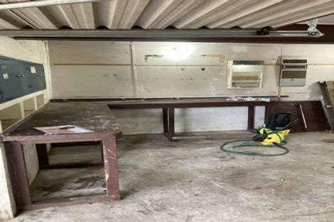 Photo of property in 111 Farquhar Road, Glendene, Auckland, 0602