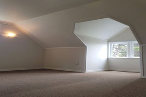 Photo of property in 13 Abbeygate Street, Birkdale, Auckland, 0626
