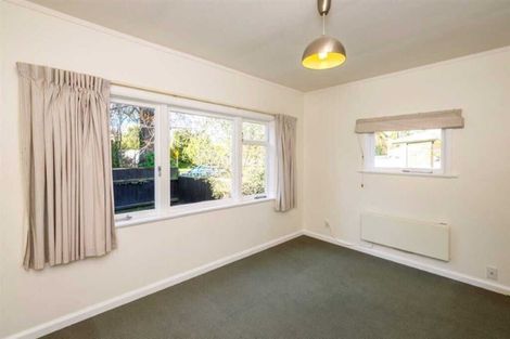 Photo of property in 180 Te Moana Road, Waikanae, 5036