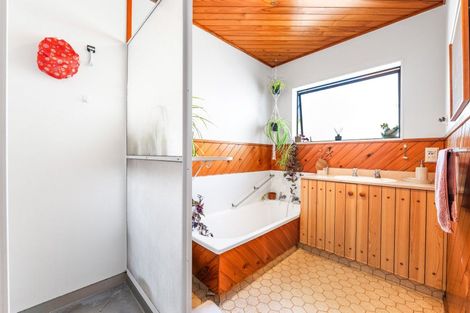 Photo of property in 128b Oceanbeach Road, Mount Maunganui, 3116