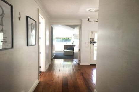 Photo of property in 261 Lake Road, Belmont, Auckland, 0622