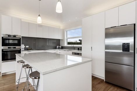 Photo of property in 124 Beerescourt Road, Beerescourt, Hamilton, 3200