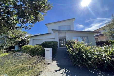 Photo of property in 17 Caldera Drive, Long Bay, Auckland, 0630