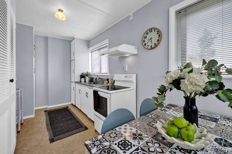 Photo of property in 15 Wrantage Street, Westown, New Plymouth, 4310