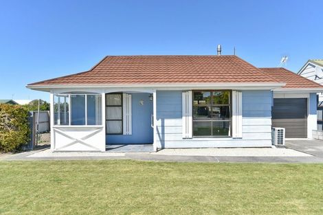 Photo of property in 4 Amberley Beach Road, Amberley, 7410