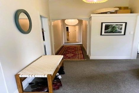 Photo of property in 16 Moana Road, Kelburn, Wellington, 6012