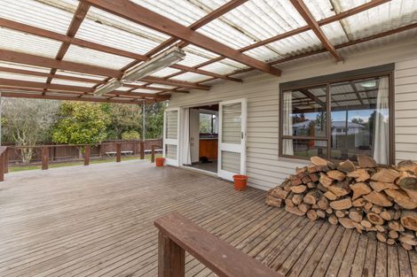 Photo of property in 23 Cross Street, Coalgate, 7673