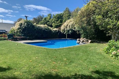 Photo of property in 7 Merlincote Crescent, Governors Bay, Lyttelton, 8971