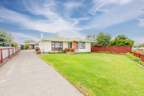 Photo of property in 2 Howard Road, Taradale, Napier, 4112