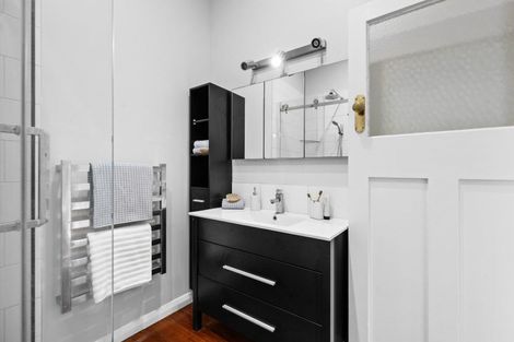 Photo of property in 239 Victoria Avenue, Hokowhitu, Palmerston North, 4410