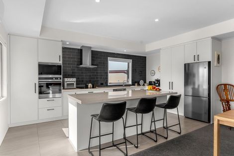 Photo of property in 72 Kedge Drive, Mangawhai, 0505