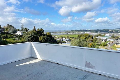 Photo of property in 44 Memorial Drive, Parahaki, Whangarei, 0112
