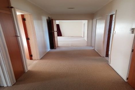 Photo of property in 212 Forrest Hill Road, Forrest Hill, Auckland, 0620