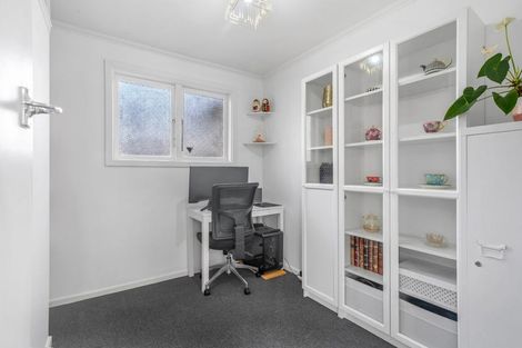 Photo of property in 2/26 Woodside Road, Massey, Auckland, 0614