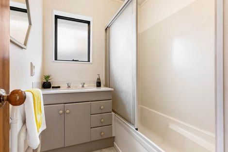 Photo of property in 2/19 Ambler Avenue, Glen Eden, Auckland, 0602