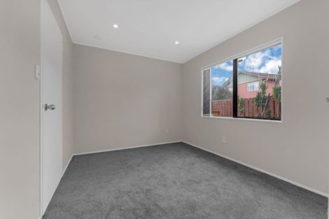 Photo of property in 2/81 Harmel Road, Glendene, Auckland, 0602