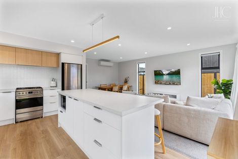 Photo of property in 60 Wooing Tree Avenue, Cromwell, 9310