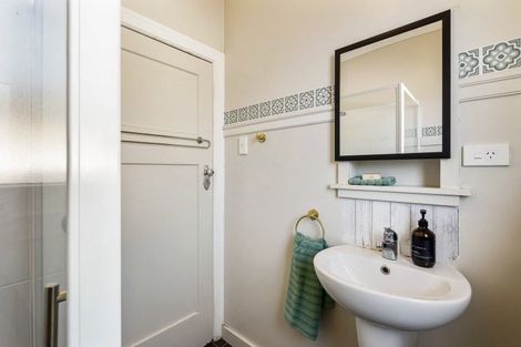 Photo of property in 126c Napier Road, Havelock North, 4130