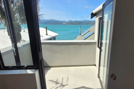 Photo of property in 287 Karaka Bay Road, Karaka Bays, Wellington, 6022