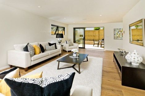 Photo of property in 32a Newhaven Terrace, Mairangi Bay, Auckland, 0630