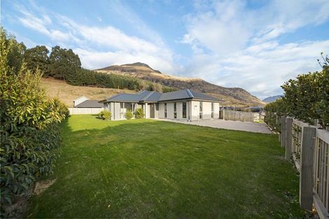 Photo of property in 52 Risinghurst Terrace, Lower Shotover, Queenstown, 9304