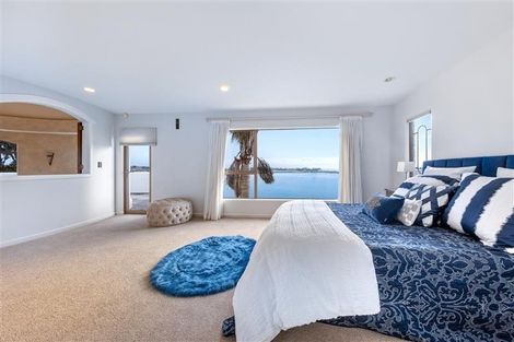 Photo of property in 6 Shepherds Road, Papakura, 2110