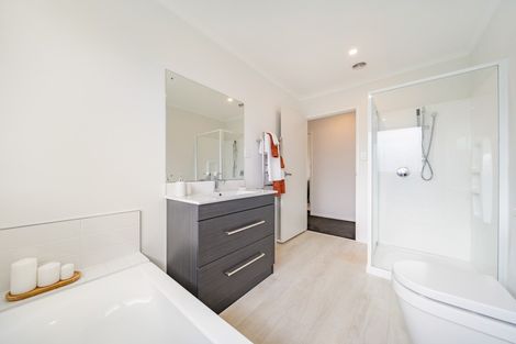 Photo of property in 30 Hopkirk Avenue, Wallaceville, Upper Hutt, 5018