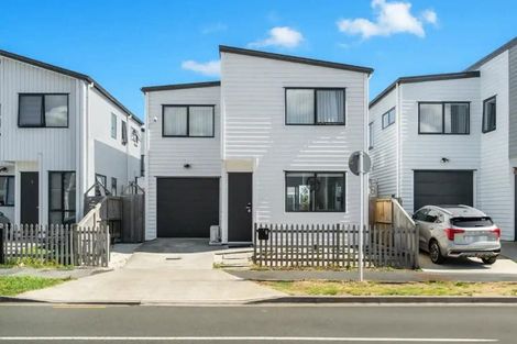 Photo of property in 3 Tumu Road, Papakura, 2110