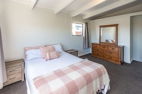 Photo of property in 14 Okiwa Terrace, Waiinu Beach, Whanganui, 4588