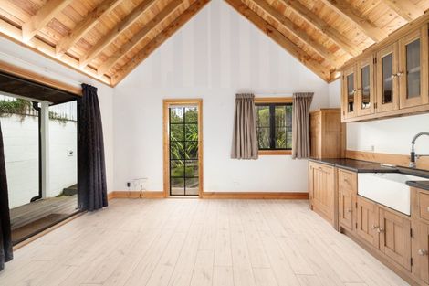 Photo of property in 69 Oxford Street, Lyttelton, 8082