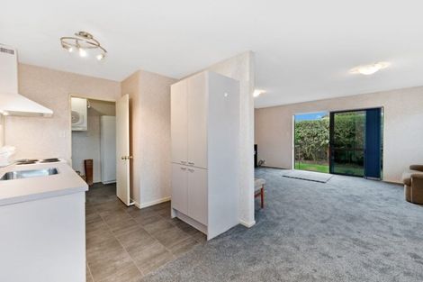 Photo of property in 2/33 Raupo Street, Bromley, Christchurch, 8062