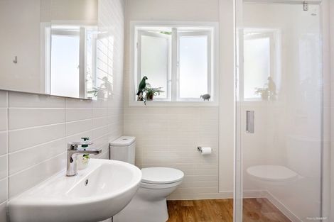 Photo of property in 62 Gibson Road, Dinsdale, Hamilton, 3204