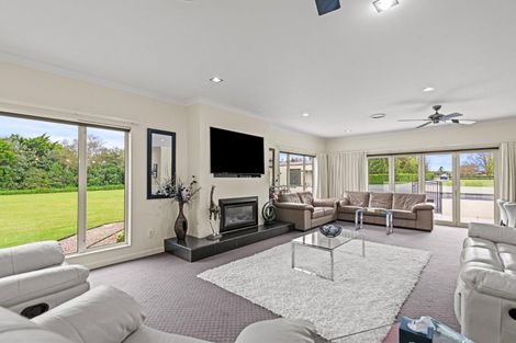 Photo of property in 475 Stoney Creek Road, Kelvin Grove, Palmerston North, 4470