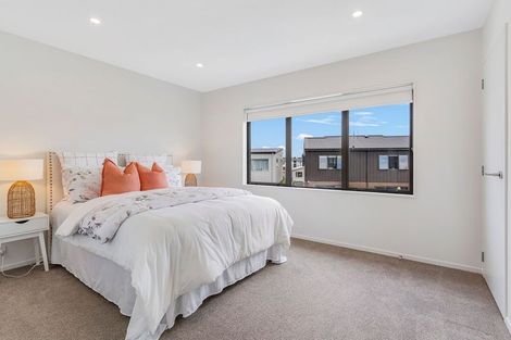 Photo of property in 15 Orona Place, Takanini, 2112