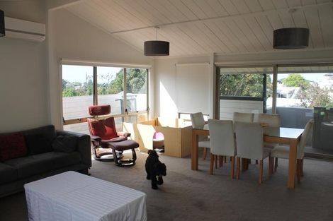 Photo of property in 40a Omahu Road, Greenlane, Auckland, 1051