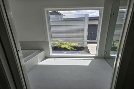 Photo of property in 20 Arohaina Avenue, Karaka, 2124