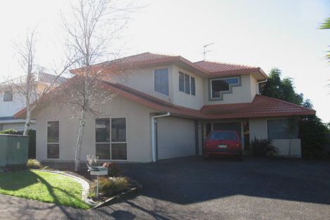 Photo of property in 3 Bridgehead Cove, West Harbour, Auckland, 0618