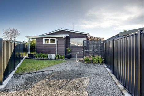 Photo of property in 8 Hastie Place, Onekawa, Napier, 4110