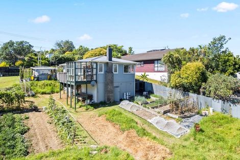 Photo of property in 39 Newington Road, Henderson, Auckland, 0612