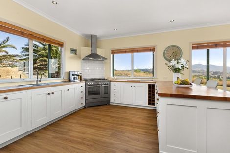 Photo of property in 246 Hills Road, Raglan, 3295