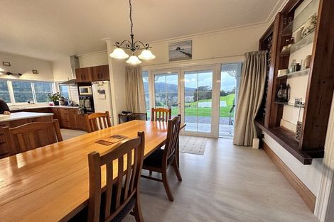 Photo of property in 56 Bellevue Way, Otaika, 0170