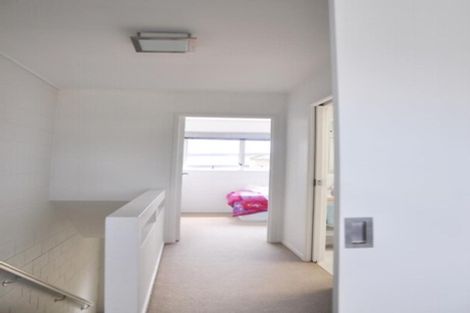 Photo of property in 9/72 Kitchener Road, Milford, Auckland, 0620