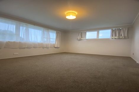 Photo of property in 147 Reeves Road, Pakuranga Heights, Auckland, 2010
